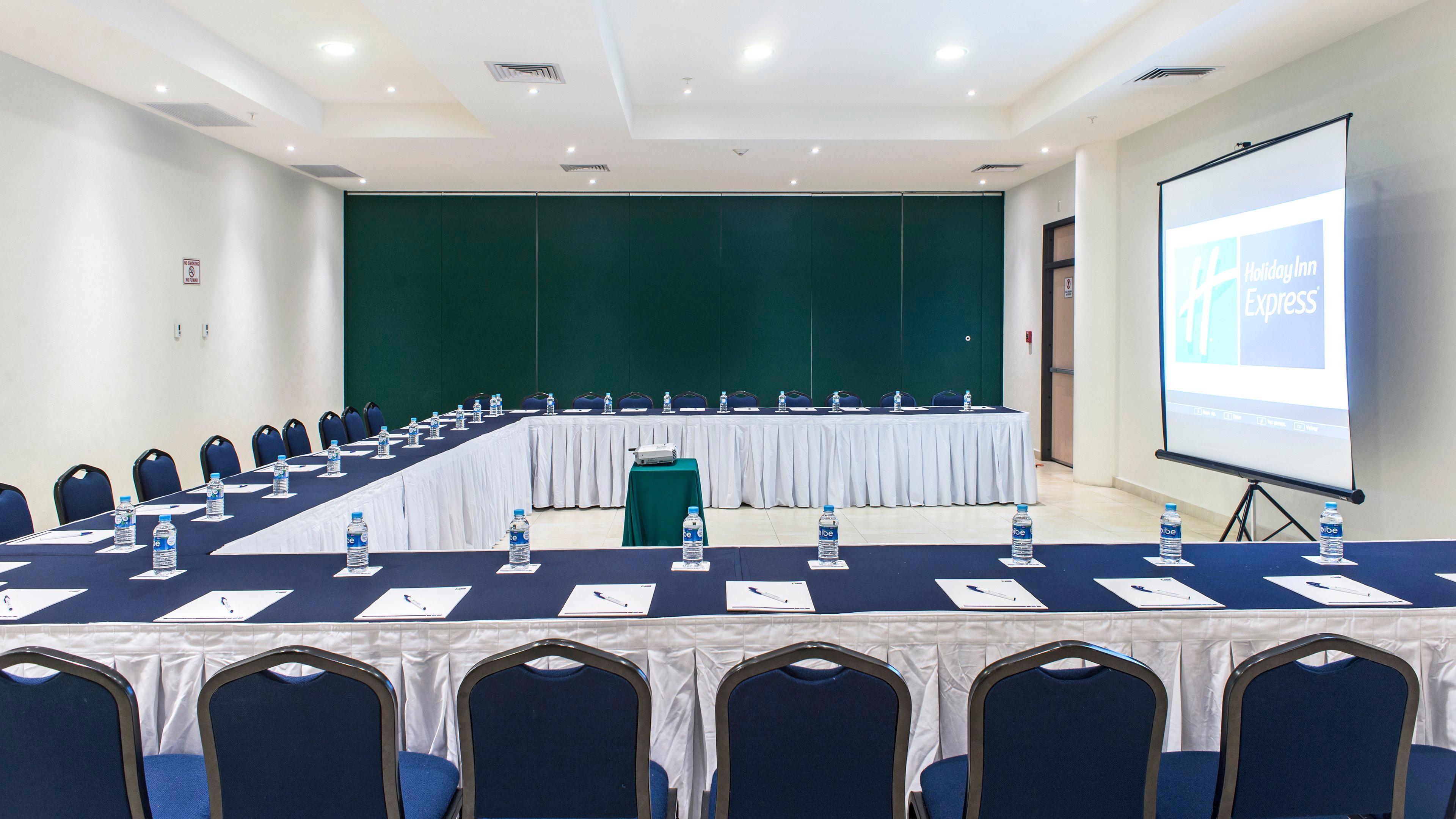 Holiday Inn Express Xalapa By Ihg Exterior photo