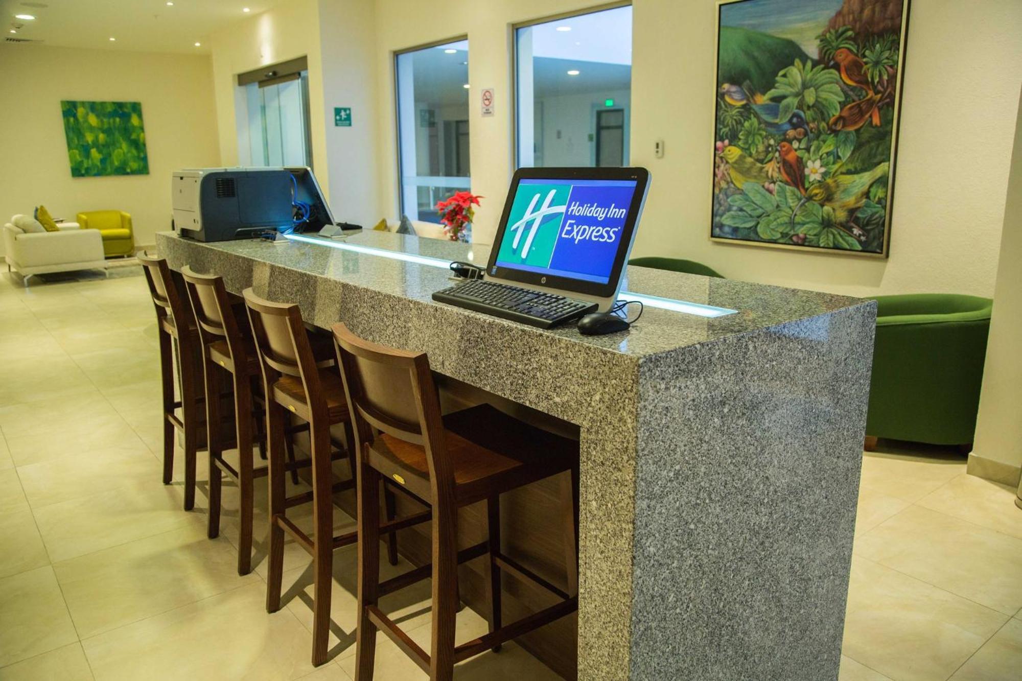Holiday Inn Express Xalapa By Ihg Exterior photo
