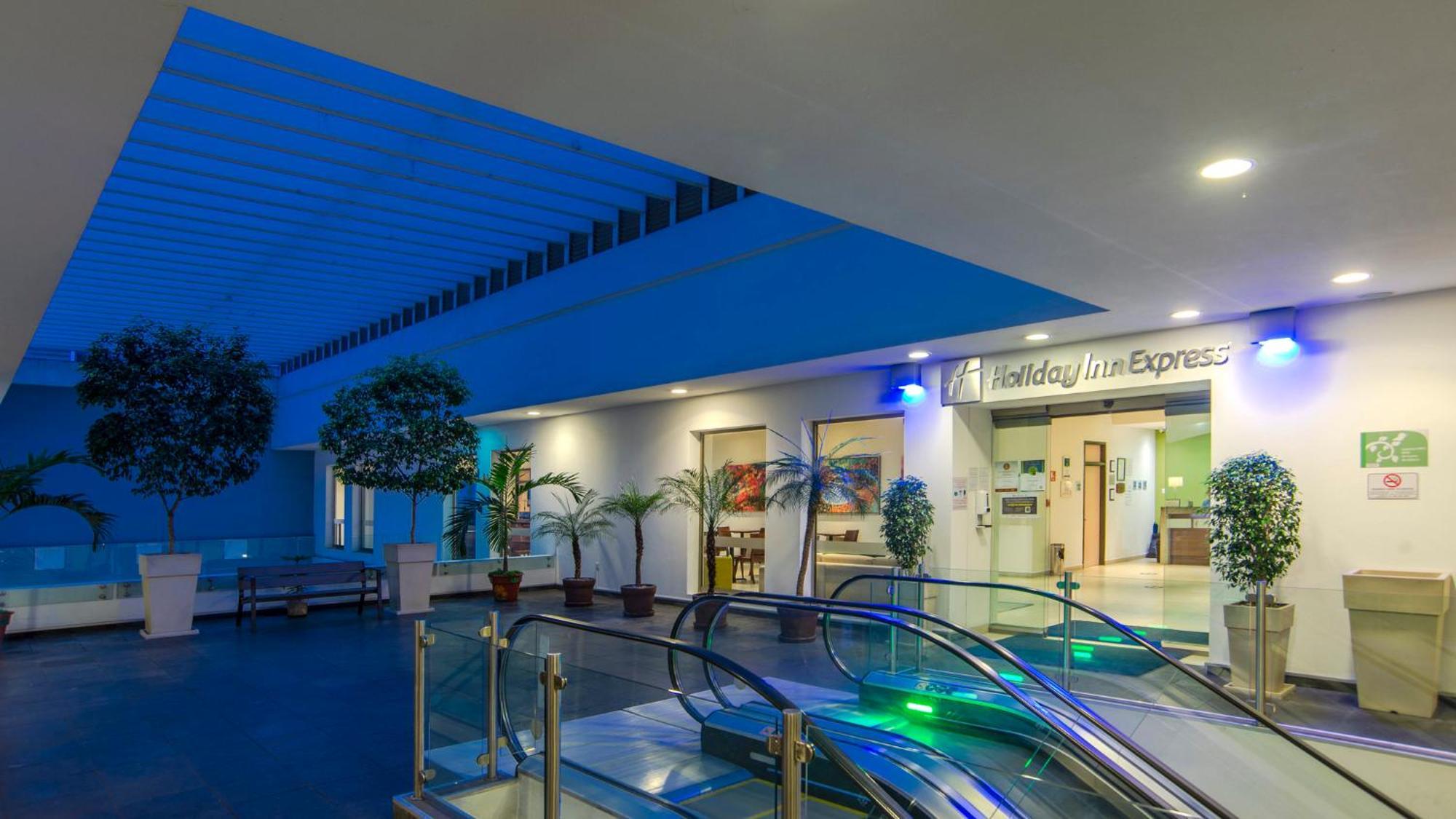 Holiday Inn Express Xalapa By Ihg Exterior photo