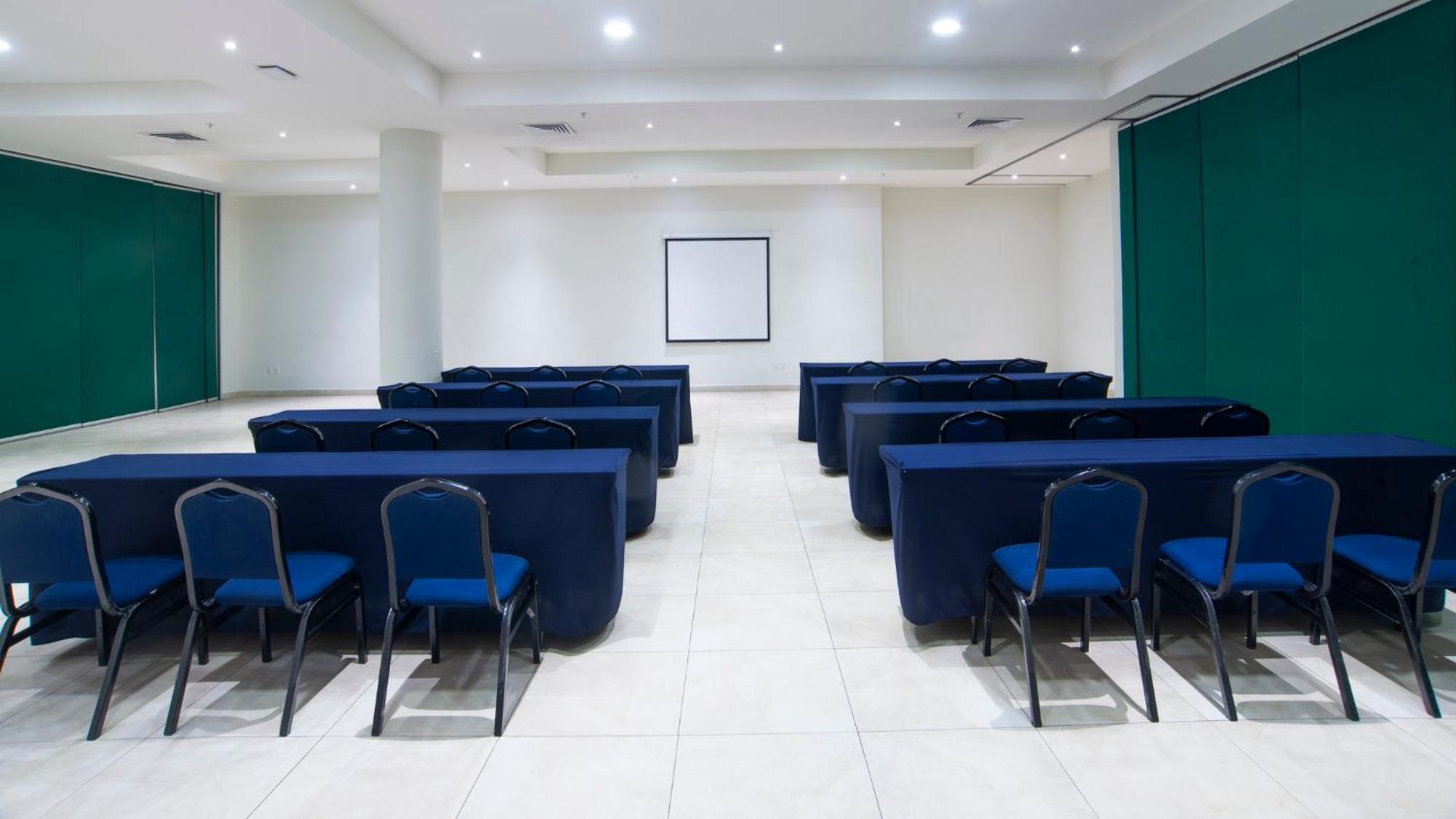 Holiday Inn Express Xalapa By Ihg Exterior photo